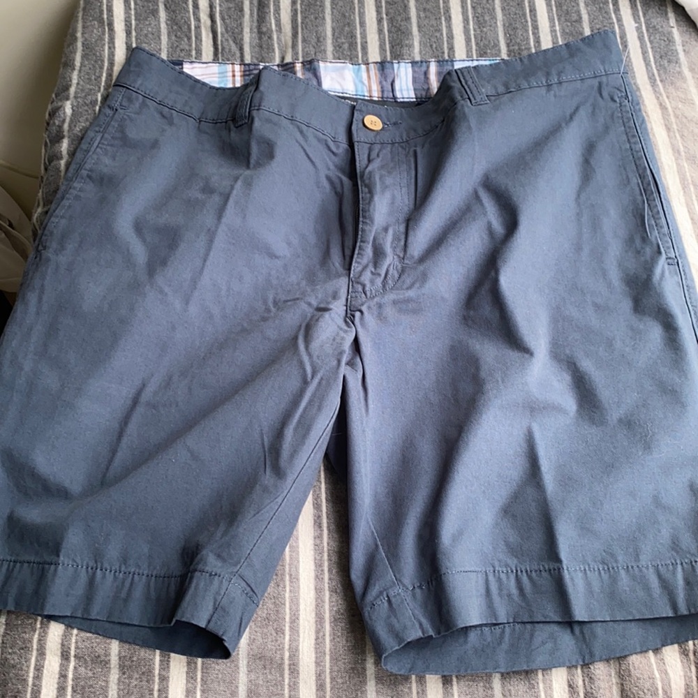 Vintage 1946 Men’s Navy flat front shorts 36